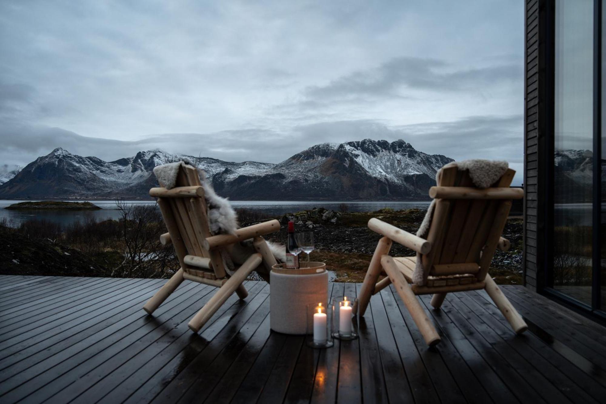 Luksushytte Med Jacuzzi, Summer&Winter Retreat Lyngværet Exteriör bild