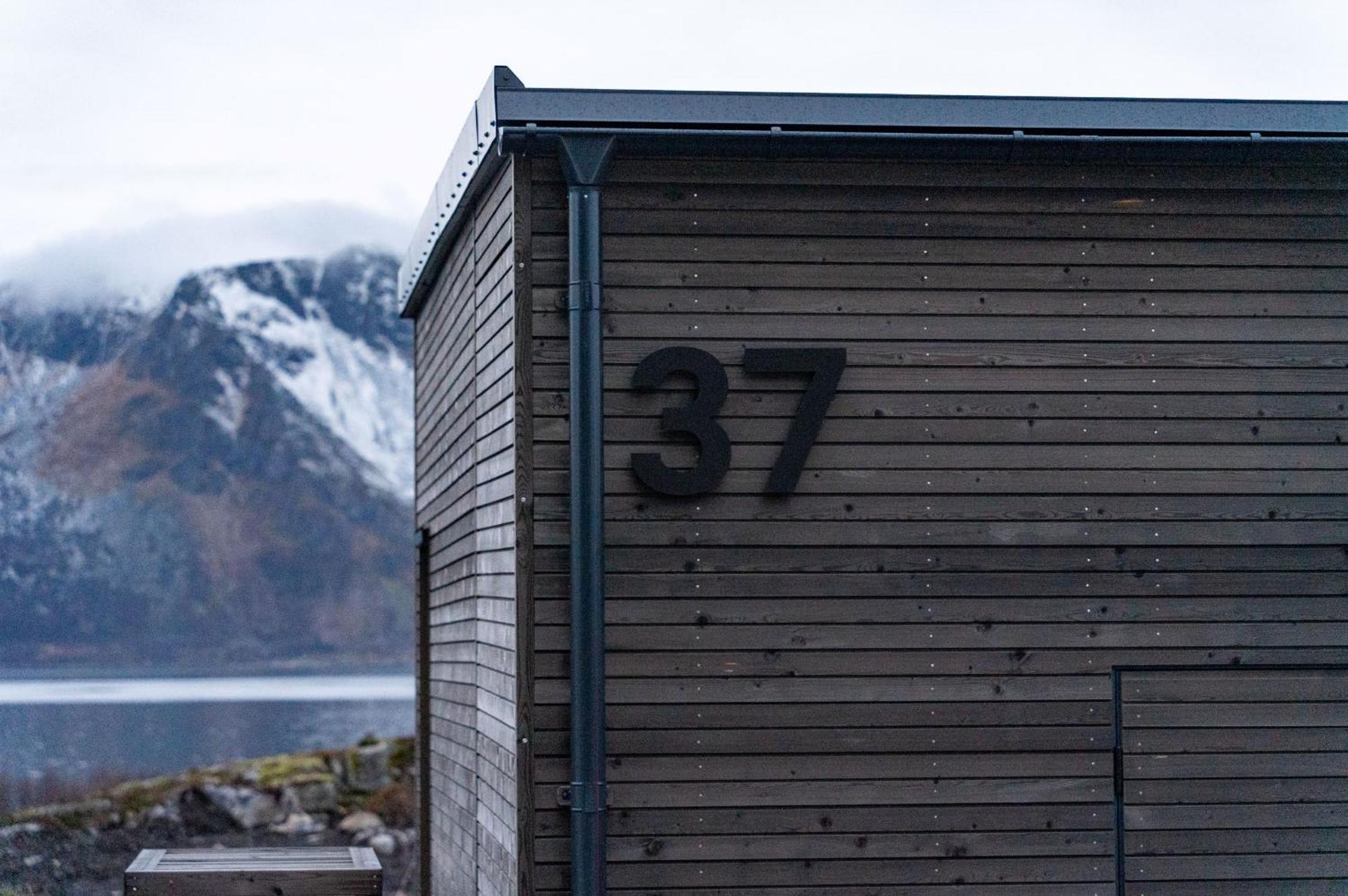 Luksushytte Med Jacuzzi, Summer&Winter Retreat Lyngværet Exteriör bild