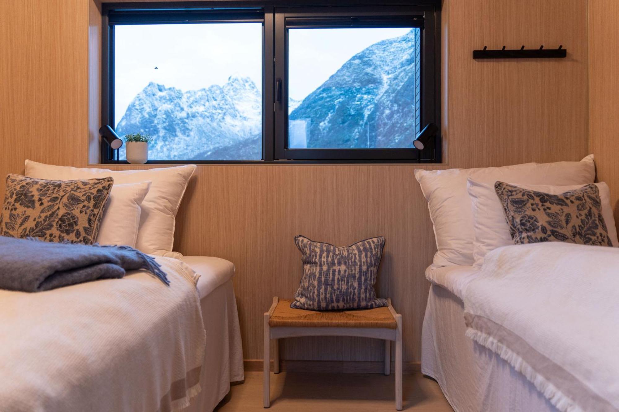 Luksushytte Med Jacuzzi, Summer&Winter Retreat Lyngværet Exteriör bild