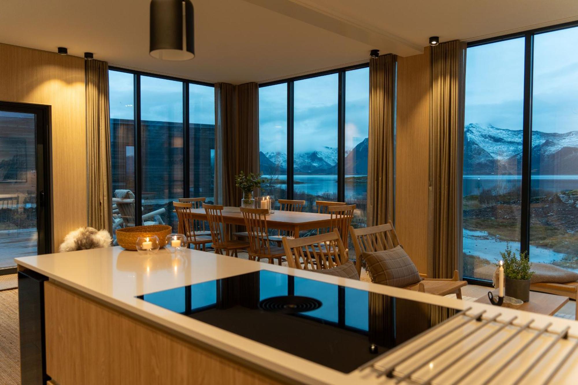 Luksushytte Med Jacuzzi, Summer&Winter Retreat Lyngværet Exteriör bild